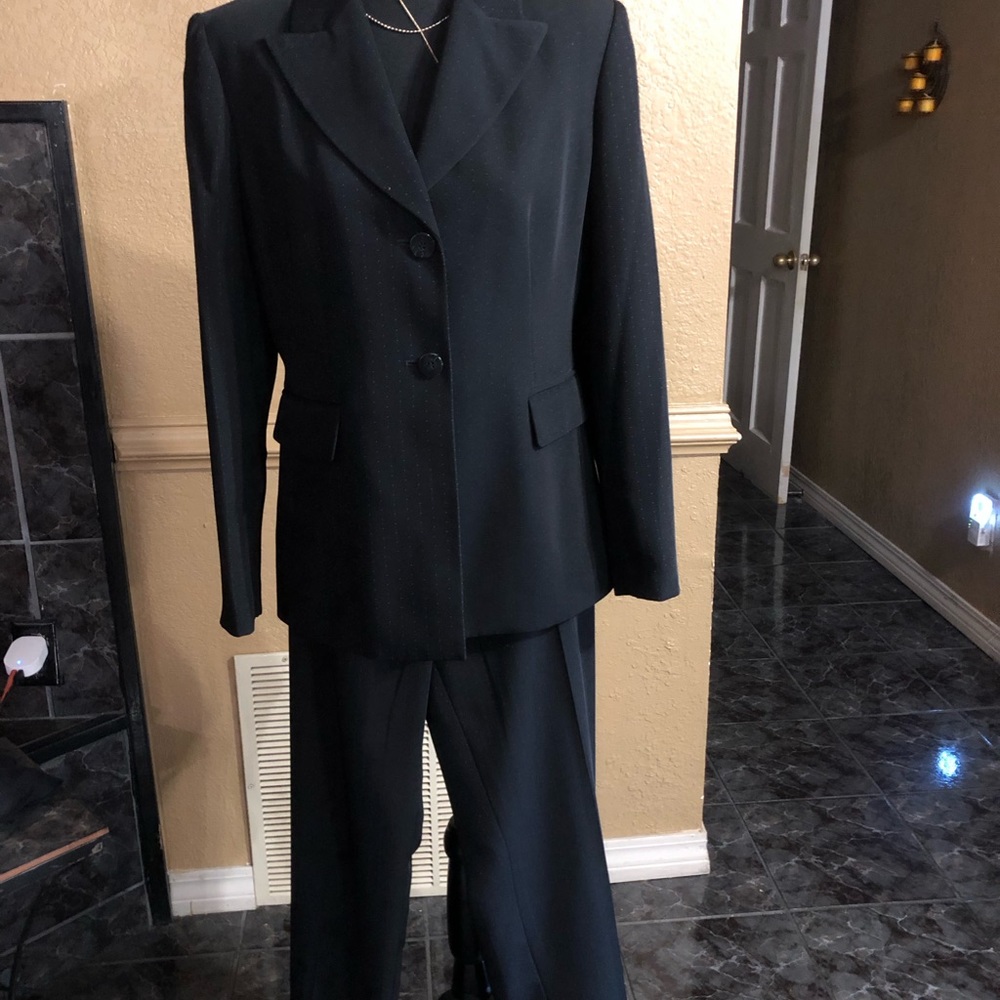 Giorgio sant Angelo pant suit